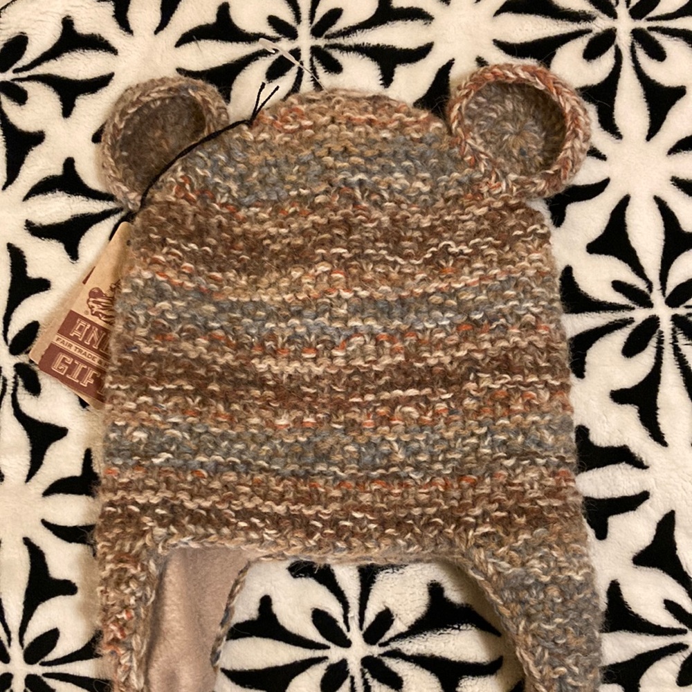 HANDMADE & KNITTED (UNISEX)